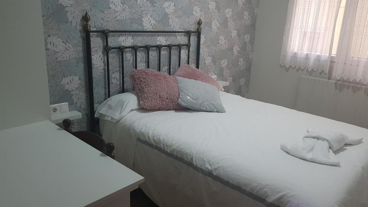 Apartamentos Paz Ribadeo Εξωτερικό φωτογραφία